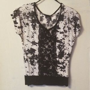 Lace and stoned tee-BUCKLE
